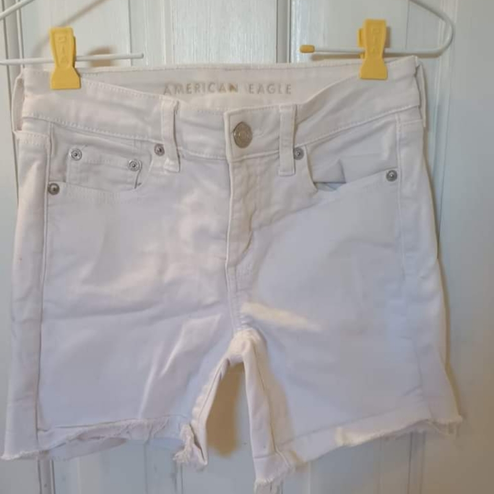 American Eagle white denim shorts